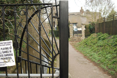 009 - The Pig's nose on River walk 27th March 2011
