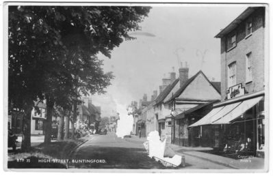 024 - North up Buntingfrod High Street
