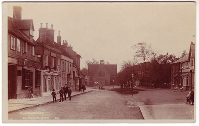 026 - South down the High Street
