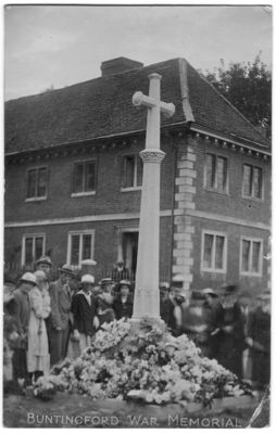 040 - Buntingfrod War Memorial
