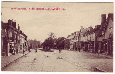 043 - South down the High Street
