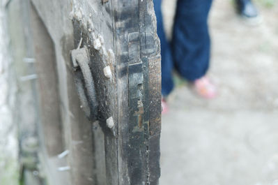 02 - West door, edge on
